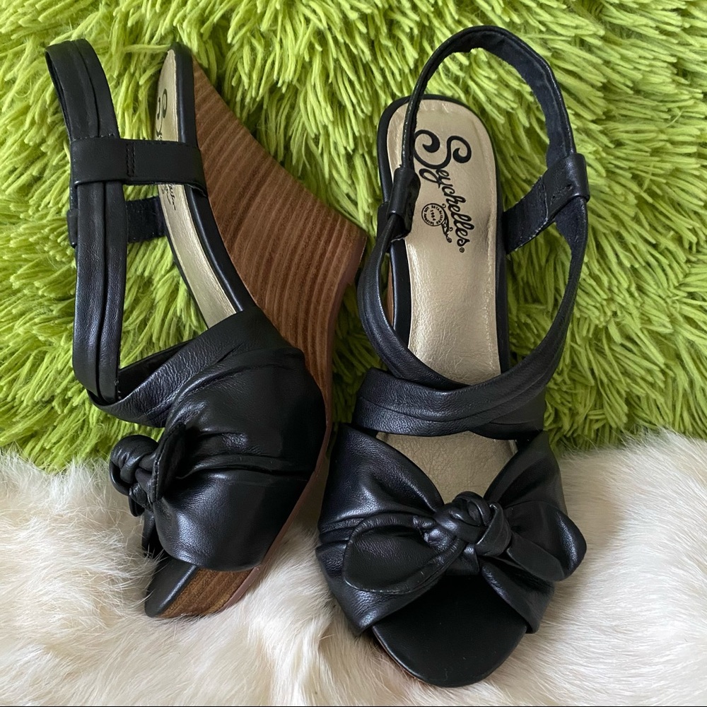 Seychelles Rock of Ages Black Bow Wedges